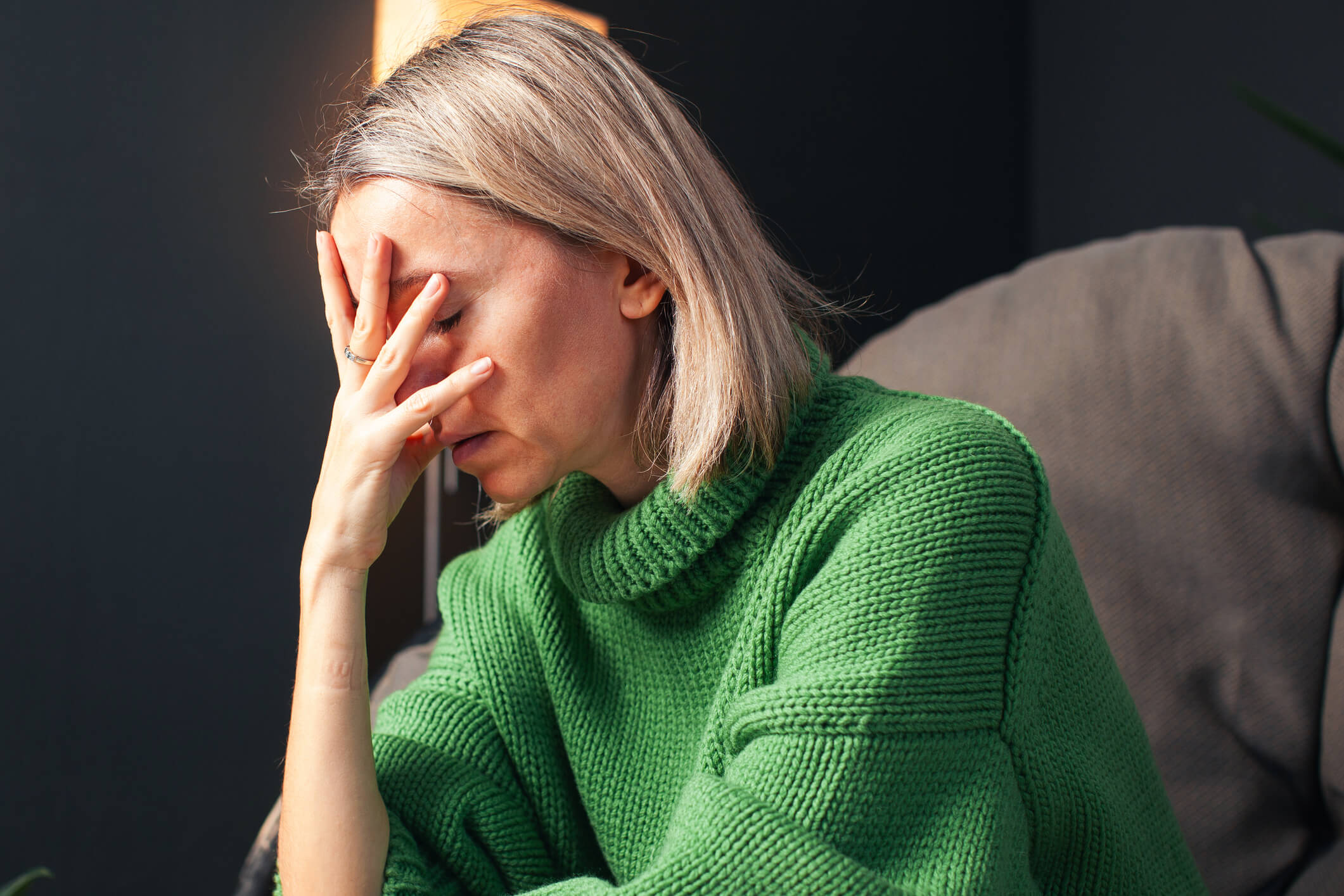 what causes low mood